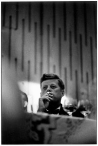 0JF-Kennedy-by-Elliott-Erwitt